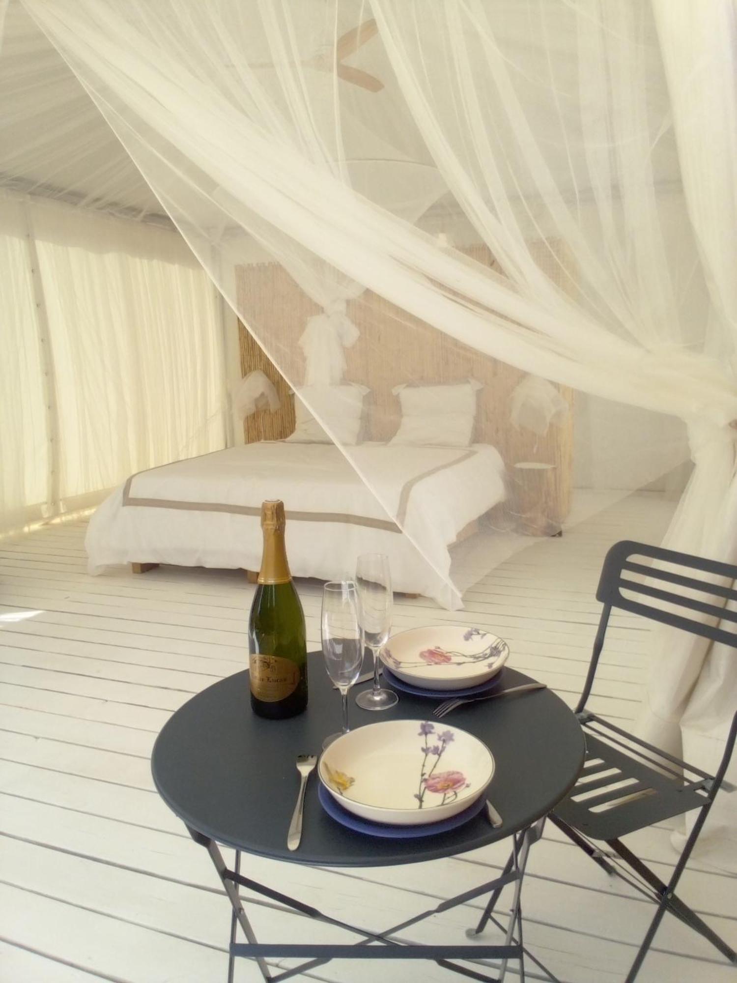 Navacelles Glamping At Seraphin'S מראה חיצוני תמונה